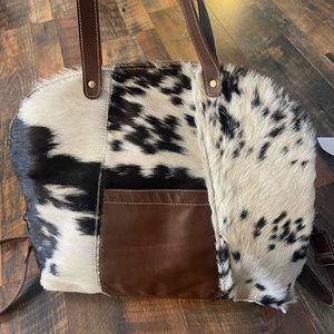 Large cowhide boutique bag